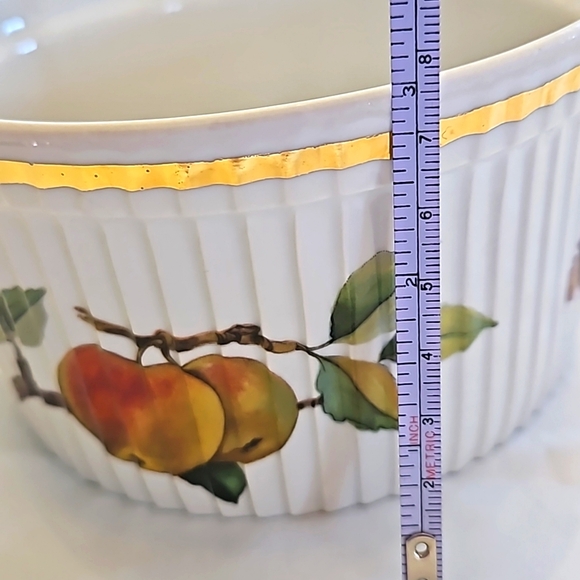 51/2" (size 3) Souffle dish - Evesham Gold by Royal Worcester. - Picture 5 of 6